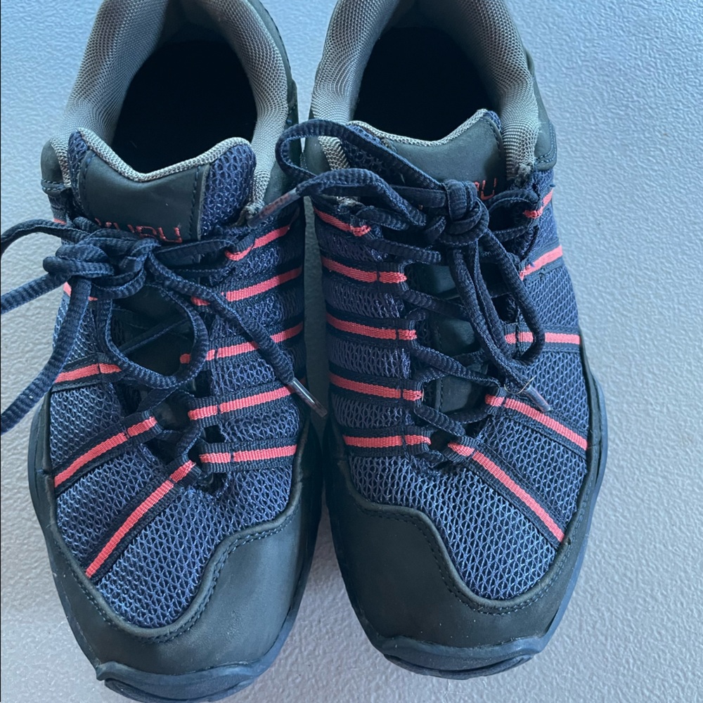 Kuru chicane womens size 8